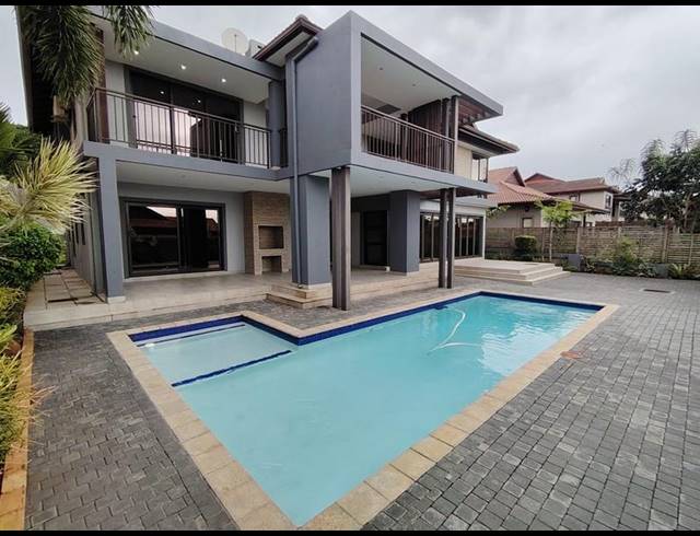5 BEDROOM HOUSE FOR SALE IN IZINGA